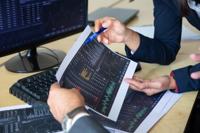 Tipos de órdenes en trading: market, limit y stop explicadas con ejemplos prácticos
