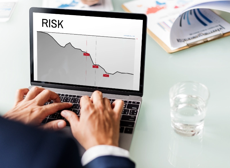 Value at Risk (VaR) y Expected Shortfall